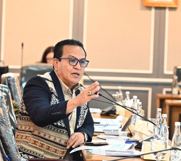 Anggota Komisi_XIII_DPR_RI_Umbu_Kabunang_Rudi_Yanto_Hugua_dalam_Rapat_Dengar_Pendapat__RDP__Komisi_X Anggota Komisi XIII DPR RI Umbu Kabunang Rudi Yanto Hugua dalam Rapat Dengar Pendapat RDP Komisi X